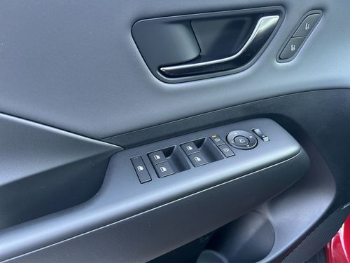 https://csb-strapi-files.fsn1.your-objectstorage.com/inventory-cars/images/46f15054c0ee49cc123792c180c92ff09f23bbde/9_500_6221.jpg