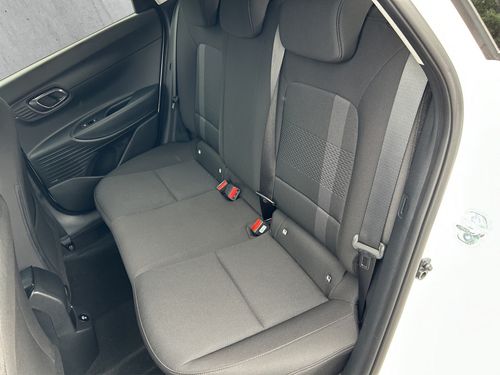 https://csb-strapi-files.fsn1.your-objectstorage.com/inventory-cars/images/4709a12f82716914b085674e4f0fdcbe97199814/13_500_2446.jpg