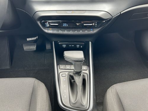 https://csb-strapi-files.fsn1.your-objectstorage.com/inventory-cars/images/4709a12f82716914b085674e4f0fdcbe97199814/18_500_3832.jpg