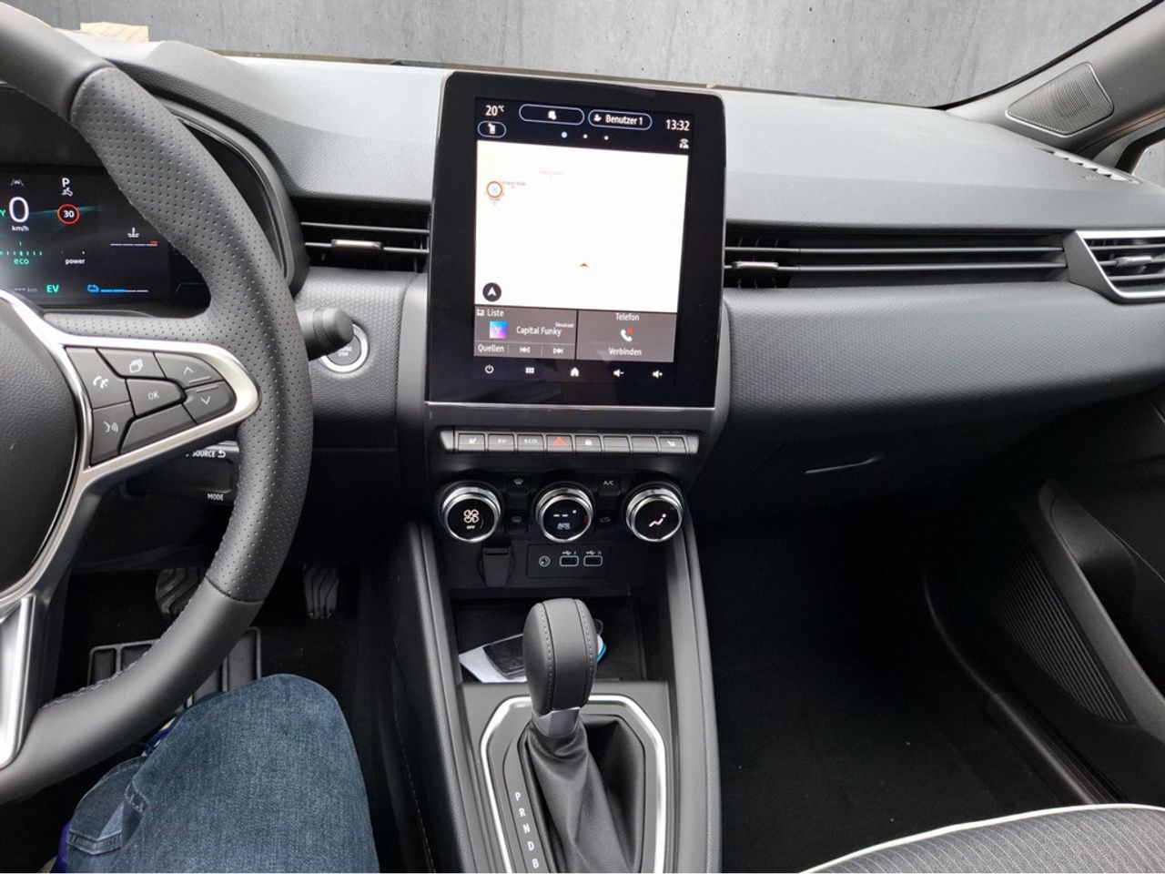 https://csb-strapi-files.fsn1.your-objectstorage.com/inventory-cars/images/4782059d863d3ab9e3e933142a1e2db54ee3f566/12_1280_2577.jpg