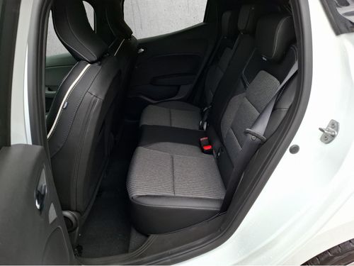 https://csb-strapi-files.fsn1.your-objectstorage.com/inventory-cars/images/4782059d863d3ab9e3e933142a1e2db54ee3f566/14_500_4634.jpg