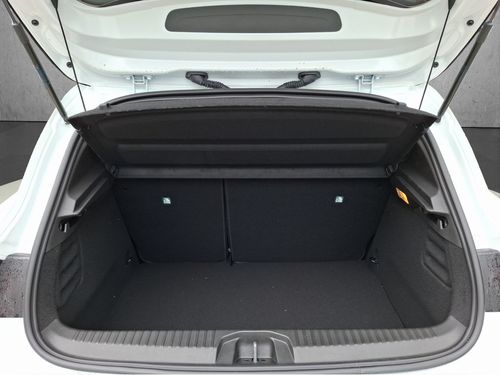 https://csb-strapi-files.fsn1.your-objectstorage.com/inventory-cars/images/4782059d863d3ab9e3e933142a1e2db54ee3f566/17_500_4703.jpg