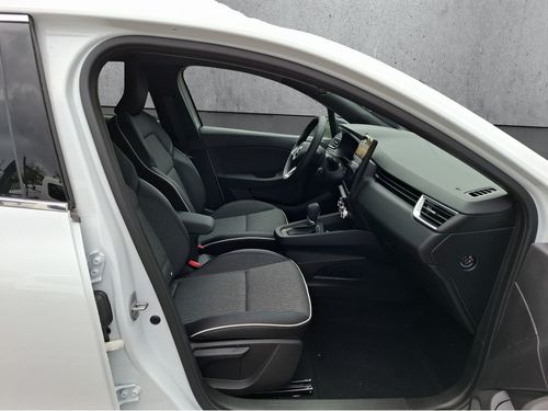 https://csb-strapi-files.fsn1.your-objectstorage.com/inventory-cars/images/4782059d863d3ab9e3e933142a1e2db54ee3f566/19_500_2975.jpg