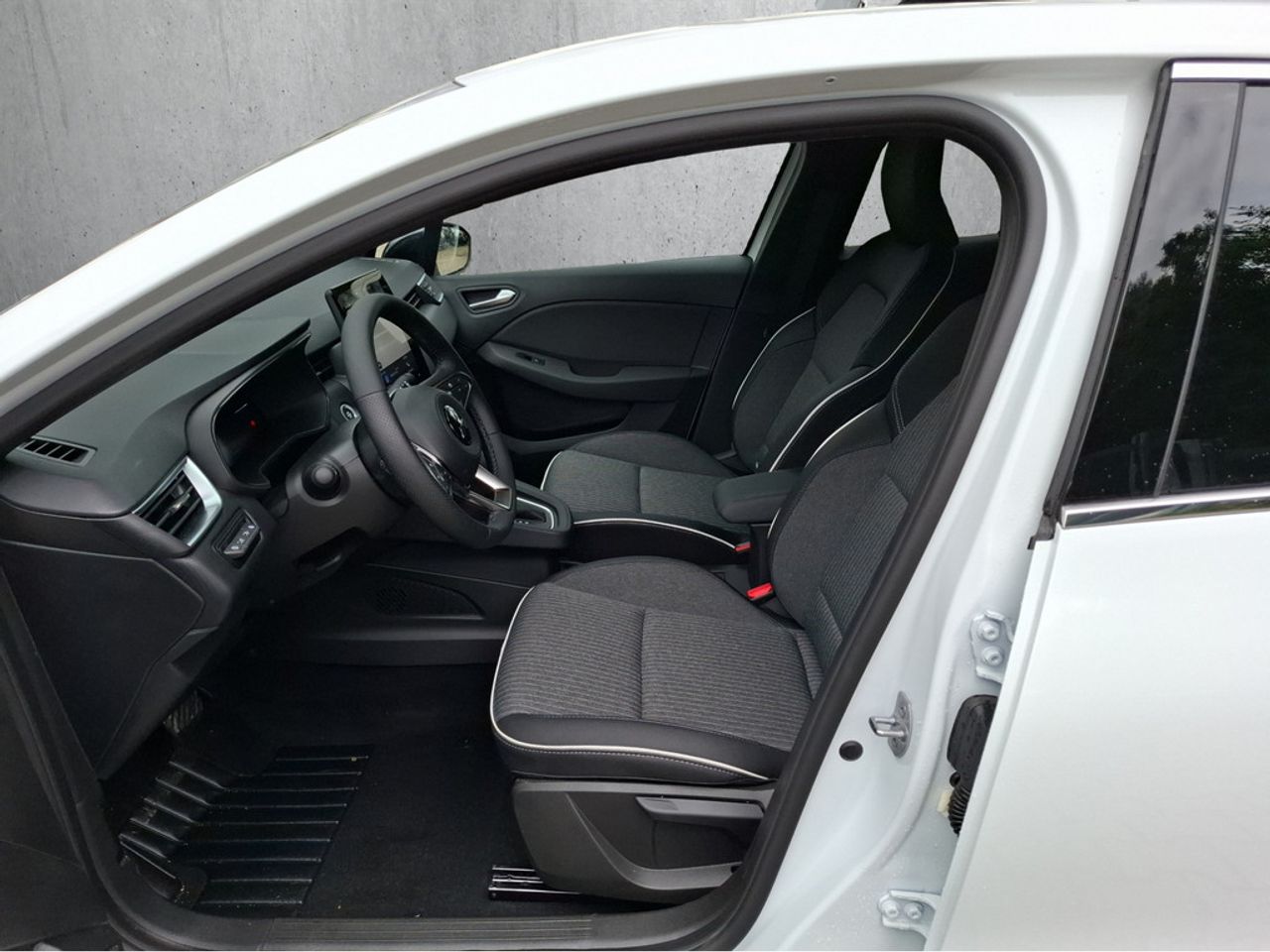 https://csb-strapi-files.fsn1.your-objectstorage.com/inventory-cars/images/4782059d863d3ab9e3e933142a1e2db54ee3f566/9_1280_9497.jpg