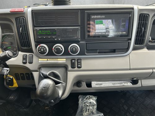 https://csb-strapi-files.fsn1.your-objectstorage.com/inventory-cars/images/4838dbd75e98053feb7ed5afbb27edad86c8739d/12_500_9640.jpg