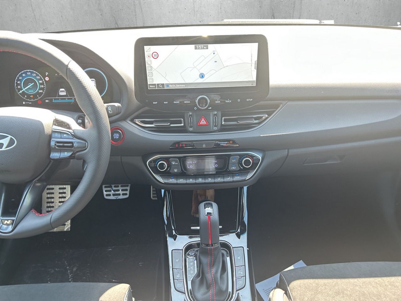 https://csb-strapi-files.fsn1.your-objectstorage.com/inventory-cars/images/490640697e30e2ecb80fc1efd1dff7fb4bf01209/17_1280_4979.jpg
