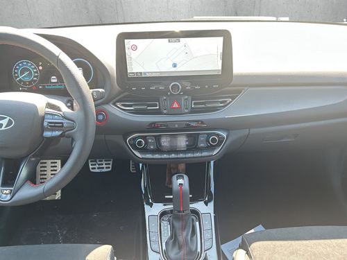 https://csb-strapi-files.fsn1.your-objectstorage.com/inventory-cars/images/490640697e30e2ecb80fc1efd1dff7fb4bf01209/17_500_2931.jpg