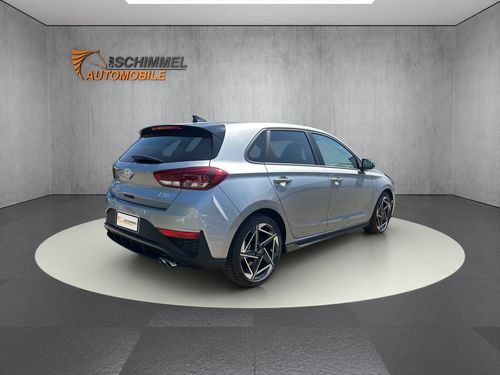 https://csb-strapi-files.fsn1.your-objectstorage.com/inventory-cars/images/490640697e30e2ecb80fc1efd1dff7fb4bf01209/6_500_4201.jpg