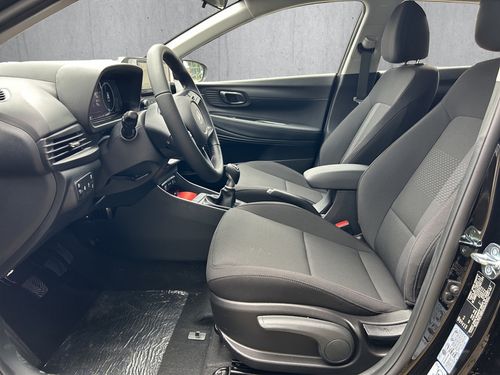 https://csb-strapi-files.fsn1.your-objectstorage.com/inventory-cars/images/4a31a6ca3b618f54c2e59bdc80181a83dd100719/10_500_7276.jpg
