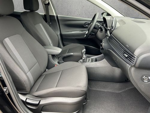 https://csb-strapi-files.fsn1.your-objectstorage.com/inventory-cars/images/4a31a6ca3b618f54c2e59bdc80181a83dd100719/15_500_6991.jpg