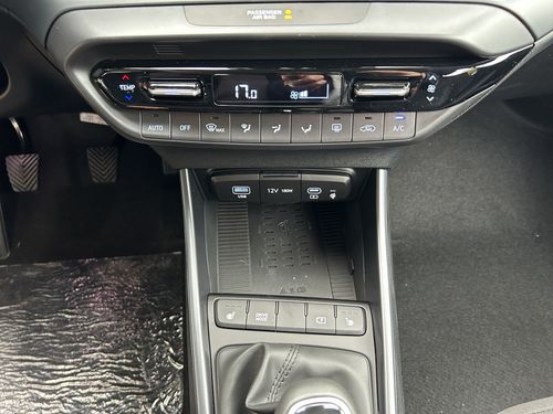 https://csb-strapi-files.fsn1.your-objectstorage.com/inventory-cars/images/4a31a6ca3b618f54c2e59bdc80181a83dd100719/19_500_4565.jpg