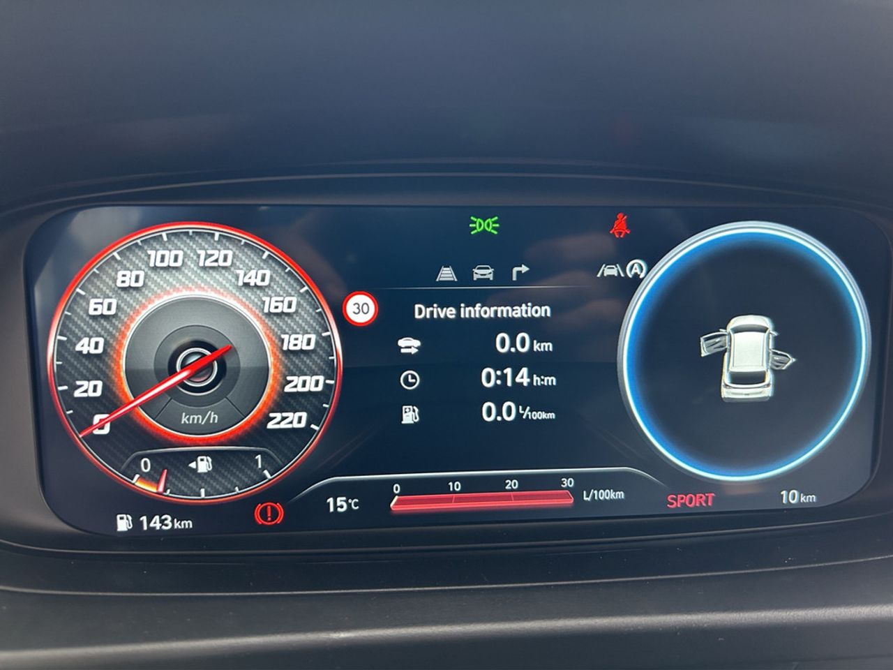 https://csb-strapi-files.fsn1.your-objectstorage.com/inventory-cars/images/4a31a6ca3b618f54c2e59bdc80181a83dd100719/20_1280_1081.jpg