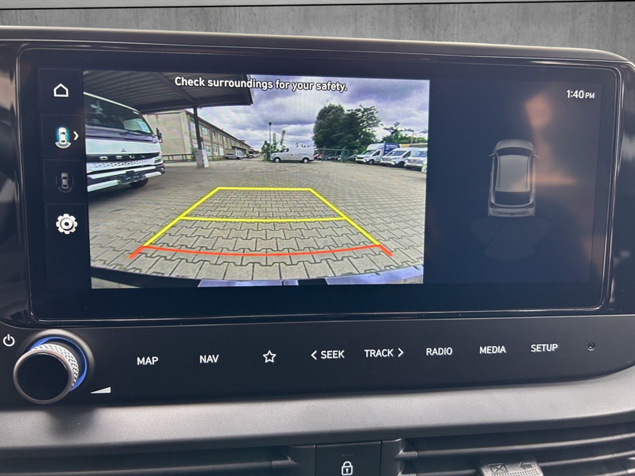 https://csb-strapi-files.fsn1.your-objectstorage.com/inventory-cars/images/4a31a6ca3b618f54c2e59bdc80181a83dd100719/21_1280_4291.jpg