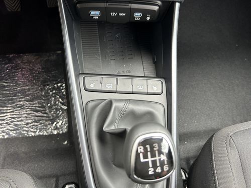 https://csb-strapi-files.fsn1.your-objectstorage.com/inventory-cars/images/4a31a6ca3b618f54c2e59bdc80181a83dd100719/22_500_7678.jpg