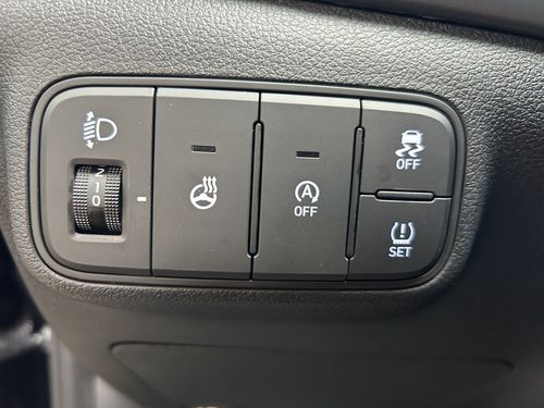 https://csb-strapi-files.fsn1.your-objectstorage.com/inventory-cars/images/4a31a6ca3b618f54c2e59bdc80181a83dd100719/23_500_5329.jpg