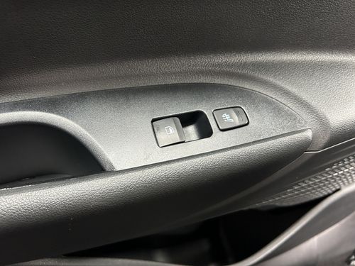 https://csb-strapi-files.fsn1.your-objectstorage.com/inventory-cars/images/4a31a6ca3b618f54c2e59bdc80181a83dd100719/34_500_2481.jpg