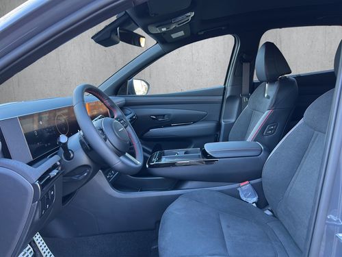 https://csb-strapi-files.fsn1.your-objectstorage.com/inventory-cars/images/4b4f4925613f3c3c55eab50ec0919dba2f58301d/10_500_8462.jpg