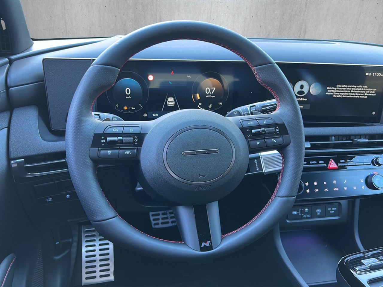 https://csb-strapi-files.fsn1.your-objectstorage.com/inventory-cars/images/4b4f4925613f3c3c55eab50ec0919dba2f58301d/11_1280_3203.jpg