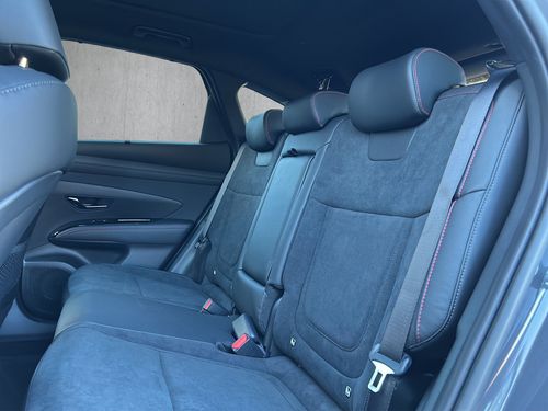 https://csb-strapi-files.fsn1.your-objectstorage.com/inventory-cars/images/4b4f4925613f3c3c55eab50ec0919dba2f58301d/16_500_3488.jpg