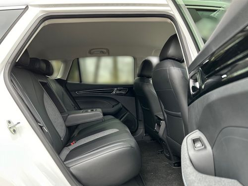 https://csb-strapi-files.fsn1.your-objectstorage.com/inventory-cars/images/4cd9618201ce1f081990ebc951d636a596a53494/12_500_2477.jpg