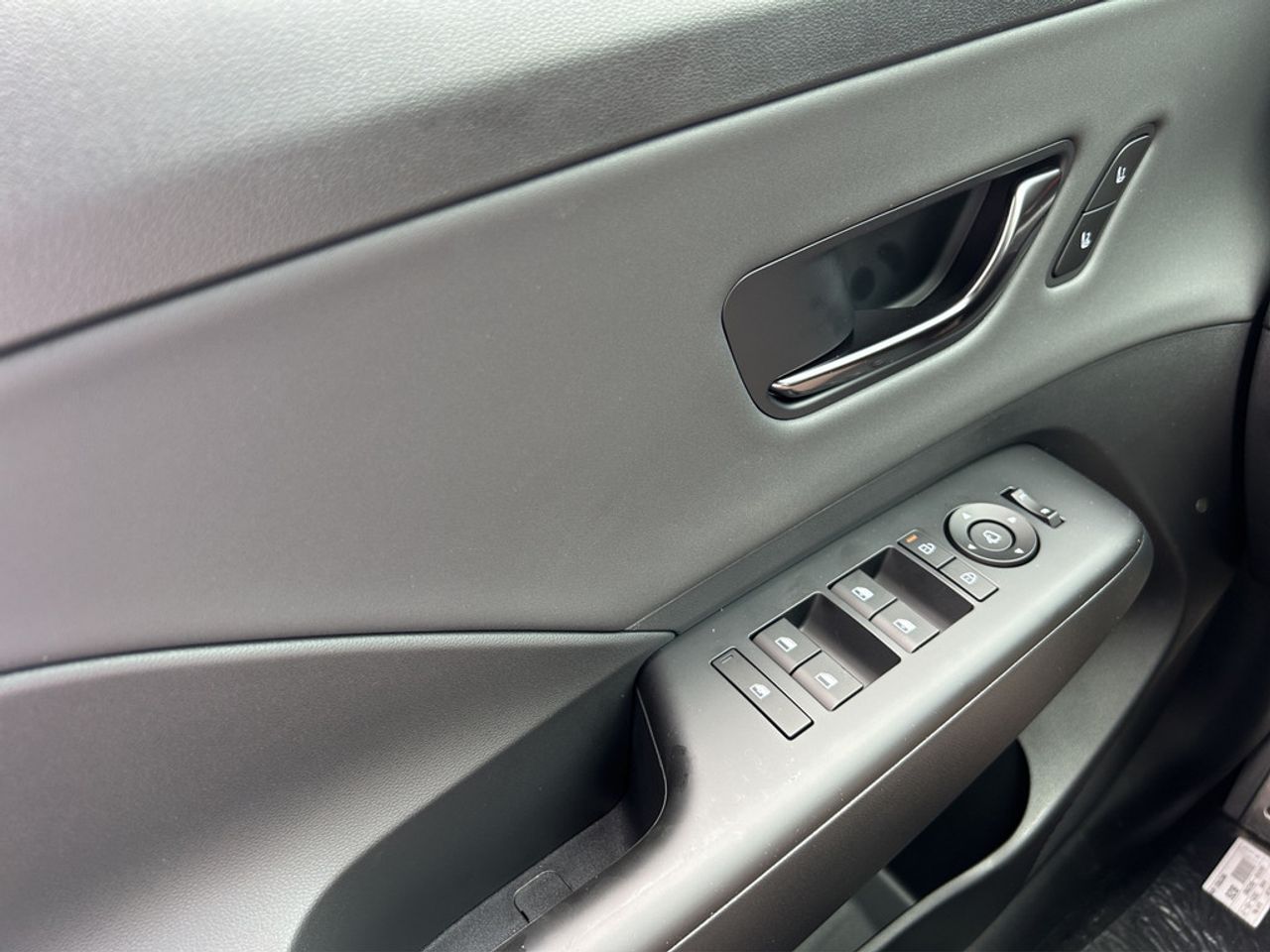 https://csb-strapi-files.fsn1.your-objectstorage.com/inventory-cars/images/4d064d34fc4a555817839b8e7ff914905b72996f/12_1280_7299.jpg