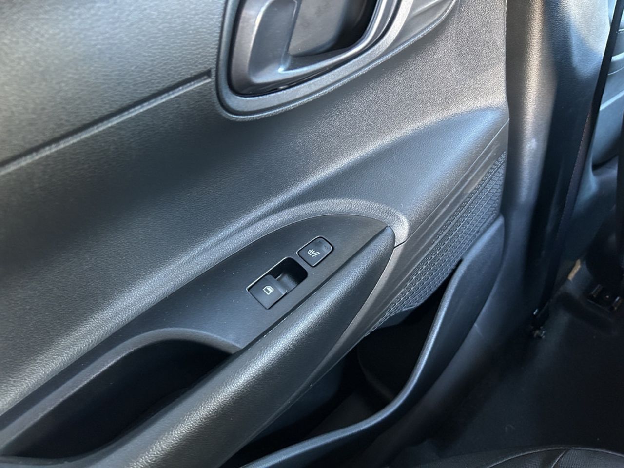https://csb-strapi-files.fsn1.your-objectstorage.com/inventory-cars/images/4d5fbdfae850c547e8a18236d63d14103c3b9181/22_1280_5992.jpg