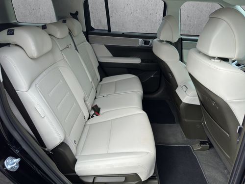 https://csb-strapi-files.fsn1.your-objectstorage.com/inventory-cars/images/4f3f9ca2c8c06008baee3f391328f5dc919d34f8/19_500_7668.jpg