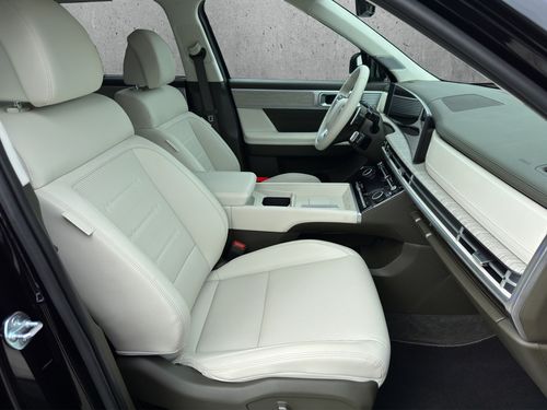 https://csb-strapi-files.fsn1.your-objectstorage.com/inventory-cars/images/4f3f9ca2c8c06008baee3f391328f5dc919d34f8/20_500_7984.jpg