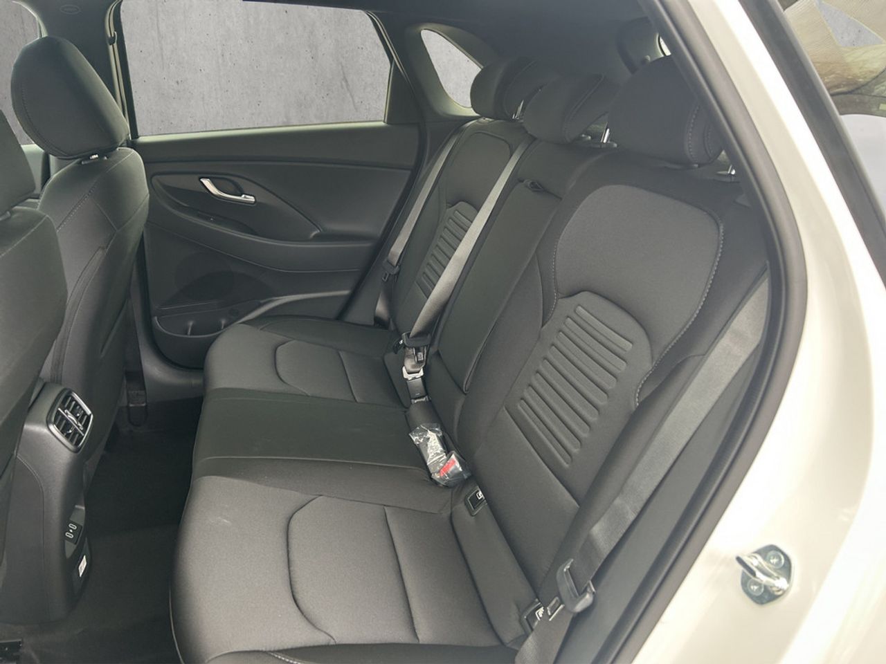 https://csb-strapi-files.fsn1.your-objectstorage.com/inventory-cars/images/4f756884f8ae8311f51ef5f8f744d822c63a4f15/15_1280_6559.jpg