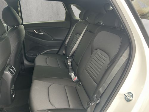 https://csb-strapi-files.fsn1.your-objectstorage.com/inventory-cars/images/4f756884f8ae8311f51ef5f8f744d822c63a4f15/15_500_4160.jpg