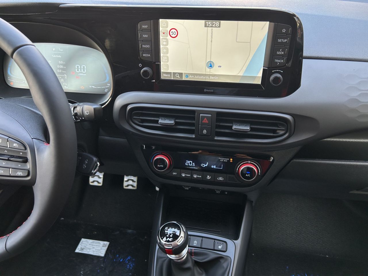 https://csb-strapi-files.fsn1.your-objectstorage.com/inventory-cars/images/5131706956758cae11f6ea27e9523f706a079062/17_1280_8008.jpg