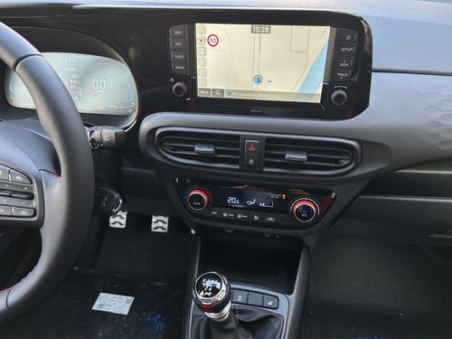 https://csb-strapi-files.fsn1.your-objectstorage.com/inventory-cars/images/5131706956758cae11f6ea27e9523f706a079062/17_500_4852.jpg