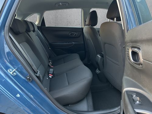 https://csb-strapi-files.fsn1.your-objectstorage.com/inventory-cars/images/513bca233d9f3ba93707f830514941b338ffaa0e/19_500_8360.jpg