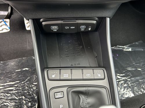 https://csb-strapi-files.fsn1.your-objectstorage.com/inventory-cars/images/51d0348e90fedf8e5a66146debf22b077d31d798/33_500_4932.jpg