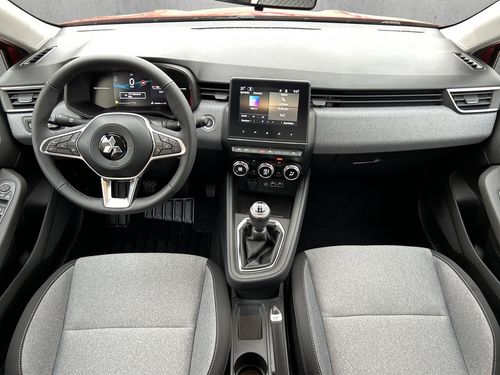 https://csb-strapi-files.fsn1.your-objectstorage.com/inventory-cars/images/525dd8a725b197cce76e3ccd852d009393eabc5e/15_500_2582.jpg