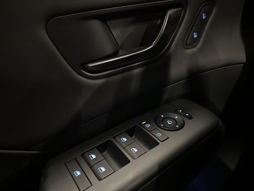 https://csb-strapi-files.fsn1.your-objectstorage.com/inventory-cars/images/53b13dc2433815e4af6bd11b8f12dac29d923467/13_500_6344.jpg