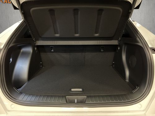 https://csb-strapi-files.fsn1.your-objectstorage.com/inventory-cars/images/53b13dc2433815e4af6bd11b8f12dac29d923467/18_500_7994.jpg