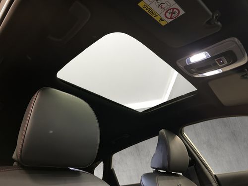 https://csb-strapi-files.fsn1.your-objectstorage.com/inventory-cars/images/53b13dc2433815e4af6bd11b8f12dac29d923467/22_500_1940.jpg