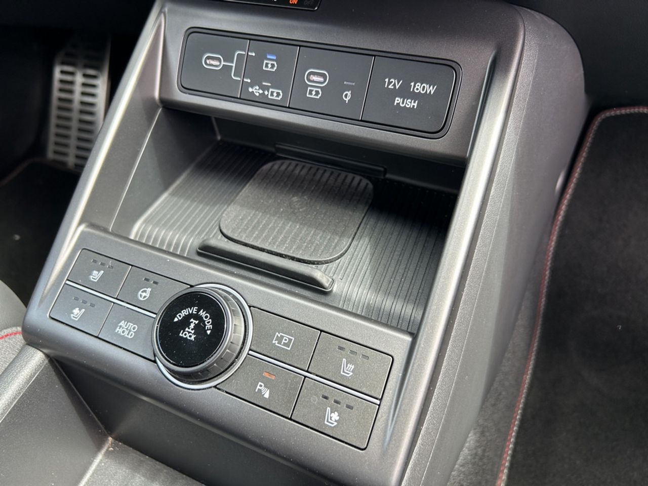 https://csb-strapi-files.fsn1.your-objectstorage.com/inventory-cars/images/542b9dab96fc74b2effe7ea53fd5f4adaaace610/21_1280_9249.jpg