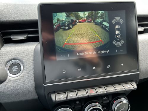 https://csb-strapi-files.fsn1.your-objectstorage.com/inventory-cars/images/54512fc30faa403b4cc43f6e516aa3ba20c95dc9/12_500_5528.jpg