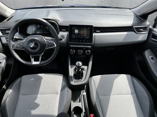 https://csb-strapi-files.fsn1.your-objectstorage.com/inventory-cars/images/54512fc30faa403b4cc43f6e516aa3ba20c95dc9/15_500_7266.jpg
