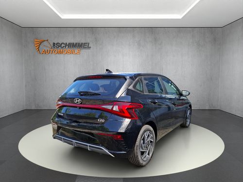 https://csb-strapi-files.fsn1.your-objectstorage.com/inventory-cars/images/54849f728db6dce645aa8109d8e0cef888f5c922/5_500_1924.jpg