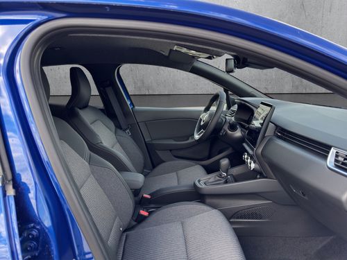 https://csb-strapi-files.fsn1.your-objectstorage.com/inventory-cars/images/54e634b66994efb76aa507009f7d5d4ab8bf92c8/13_500_1329.jpg