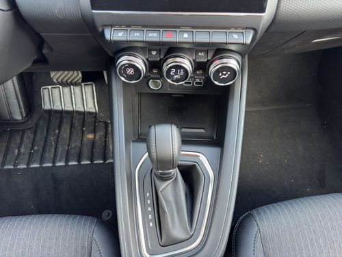 https://csb-strapi-files.fsn1.your-objectstorage.com/inventory-cars/images/54e634b66994efb76aa507009f7d5d4ab8bf92c8/16_500_6719.jpg