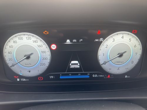 https://csb-strapi-files.fsn1.your-objectstorage.com/inventory-cars/images/55352d86719c11ae9b6677a82f2dd1136f69c944/11_500_7136.jpg