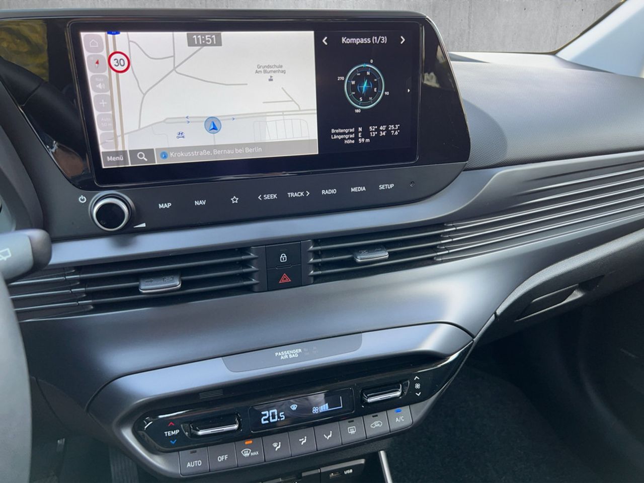 https://csb-strapi-files.fsn1.your-objectstorage.com/inventory-cars/images/556b6ae5fc3f609d1e2cc66b81de6fc60f0a9f9c/17_1280_9777.jpg