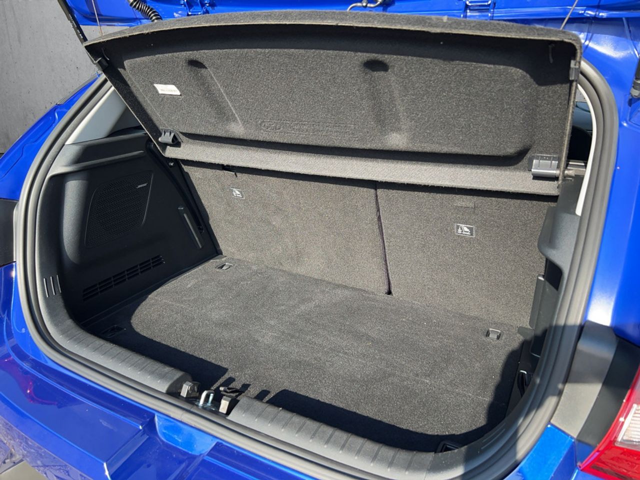 https://csb-strapi-files.fsn1.your-objectstorage.com/inventory-cars/images/556b6ae5fc3f609d1e2cc66b81de6fc60f0a9f9c/19_1280_6411.jpg