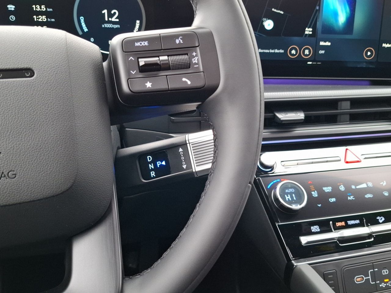 https://csb-strapi-files.fsn1.your-objectstorage.com/inventory-cars/images/55f08dc8a2ea4da9c638ce5266f10920e8f26b6e/17_1280_5555.jpg
