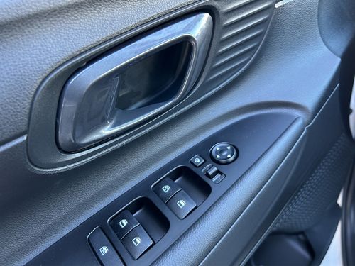 https://csb-strapi-files.fsn1.your-objectstorage.com/inventory-cars/images/5662dc93ca2e33992caa843a2018ef3fb1d06426/11_500_7659.jpg