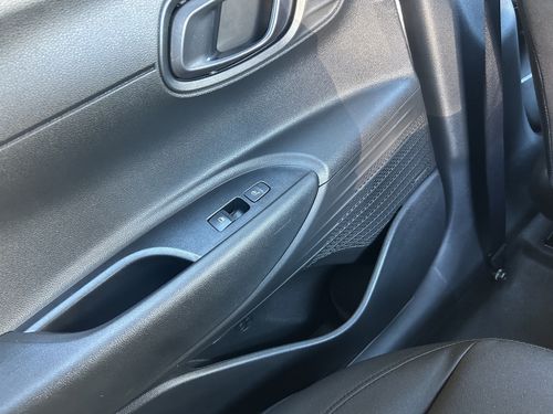 https://csb-strapi-files.fsn1.your-objectstorage.com/inventory-cars/images/5662dc93ca2e33992caa843a2018ef3fb1d06426/22_500_1786.jpg
